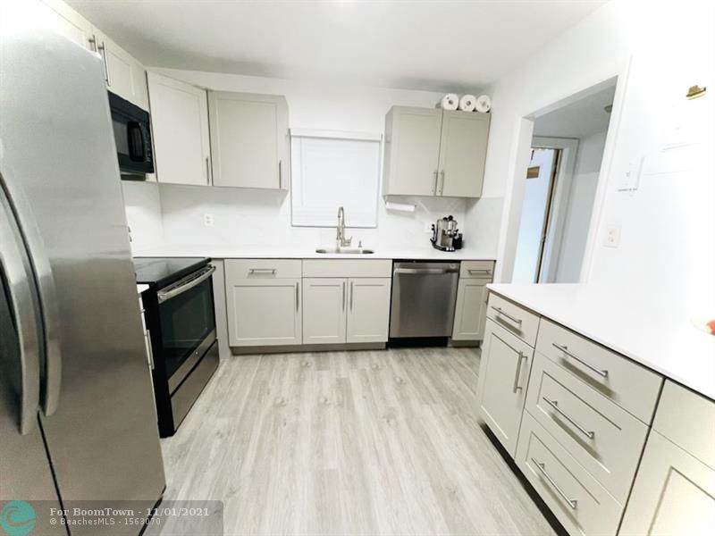 5140 40th Ave - Photo 1