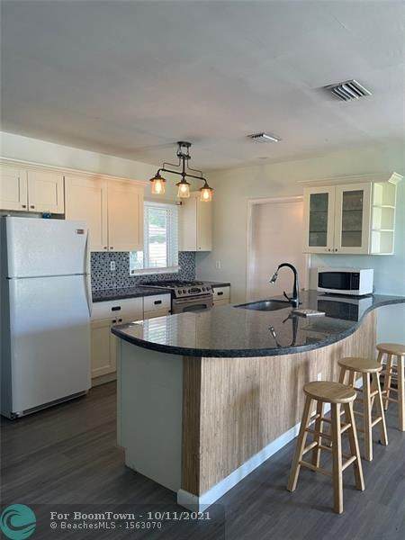 815 Arnold Ave - Photo 1
