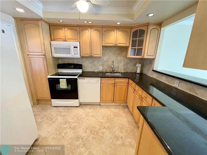 3150 Palm Aire Dr - Photo 1