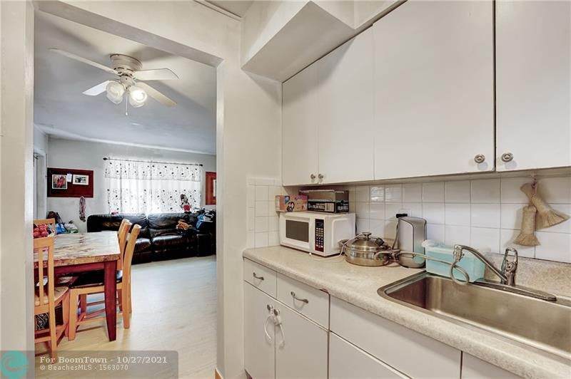 721-723 12th Ave - Photo 1