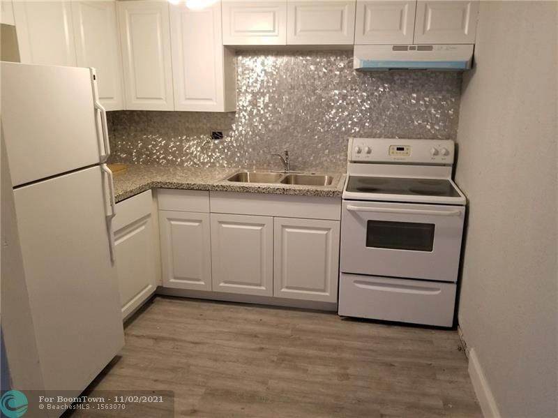 1600 93rd St - Photo 1
