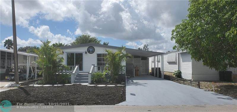 2912 Lakeshore Dr - Photo 1