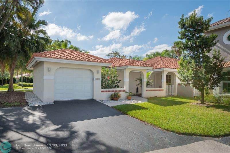 1346 Garden Rd - Photo 1
