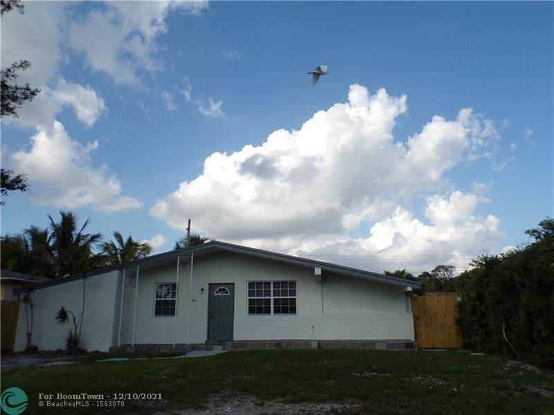 6513 Wiley St - Photo 1