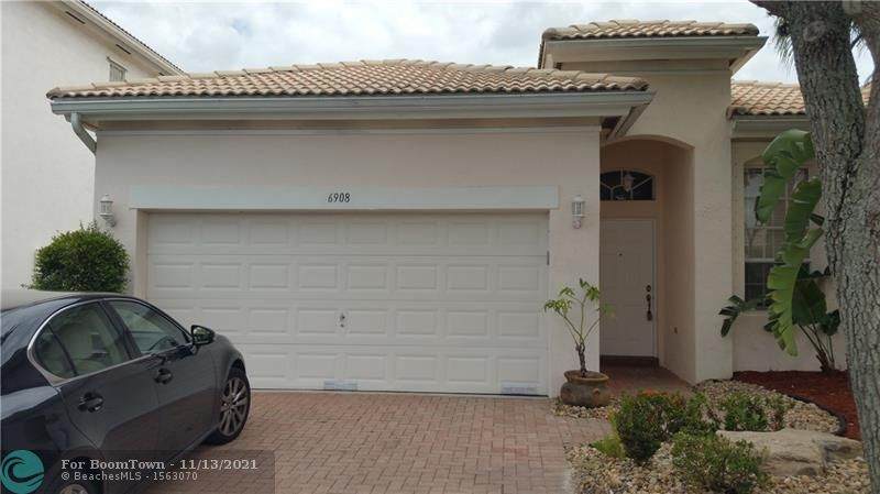 6908 33rd St - Photo 1