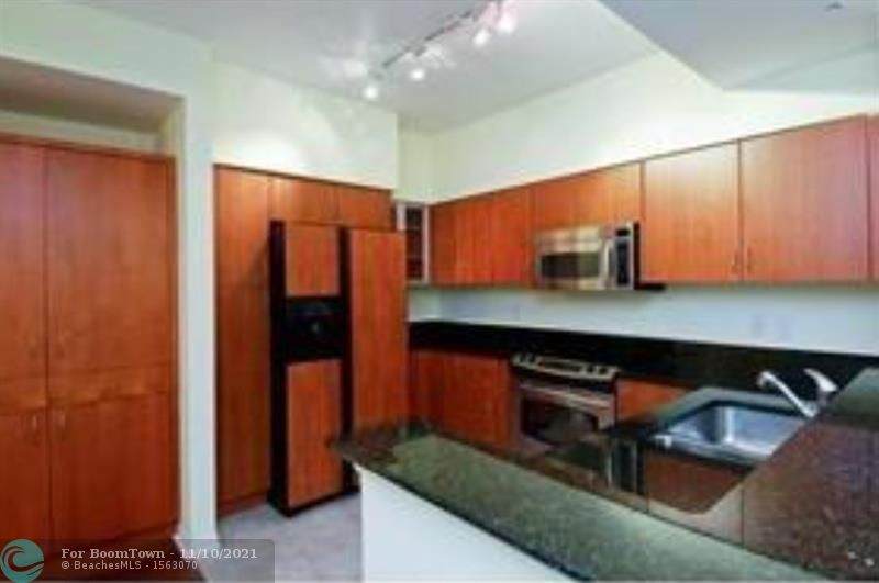 233 Federal Highway - Photo 1
