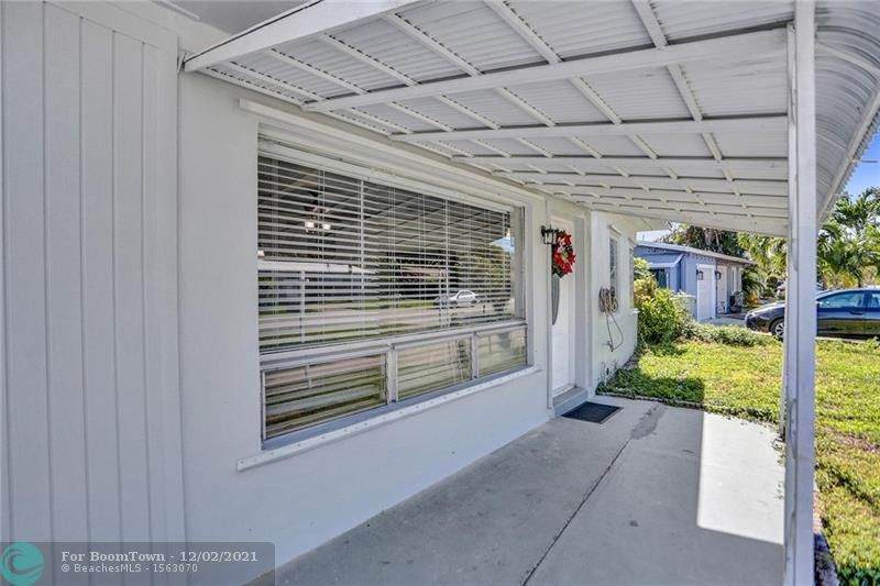 2820 9th Ave - Photo 1