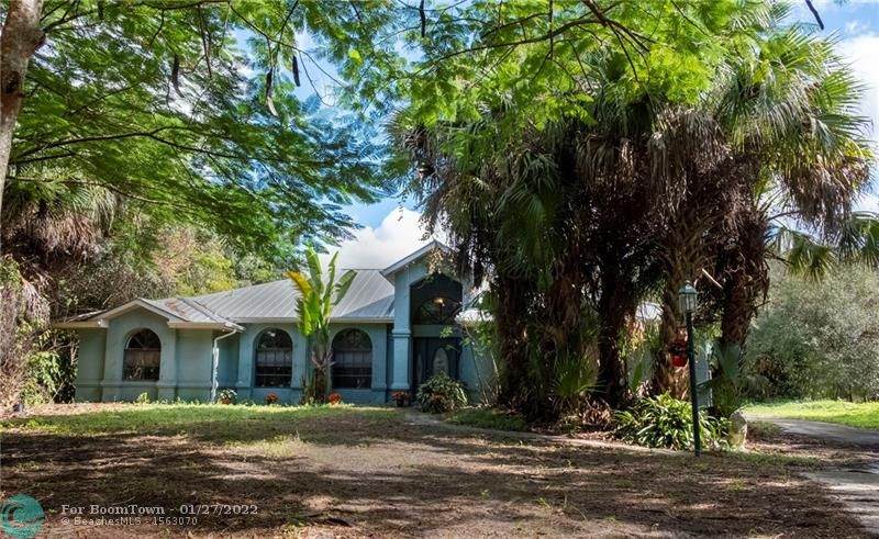 3660 Woodcreek Trl - Photo 1