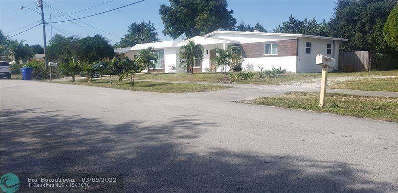 3411 36th St - Photo 1