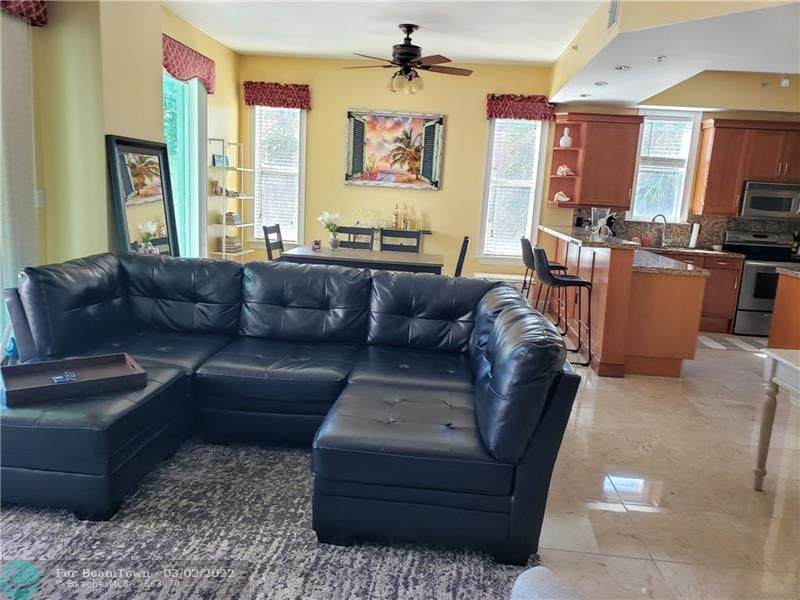616 20th Ave - Photo 1