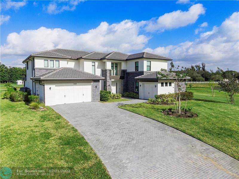 17819 Sw 58th Street - Photo 1