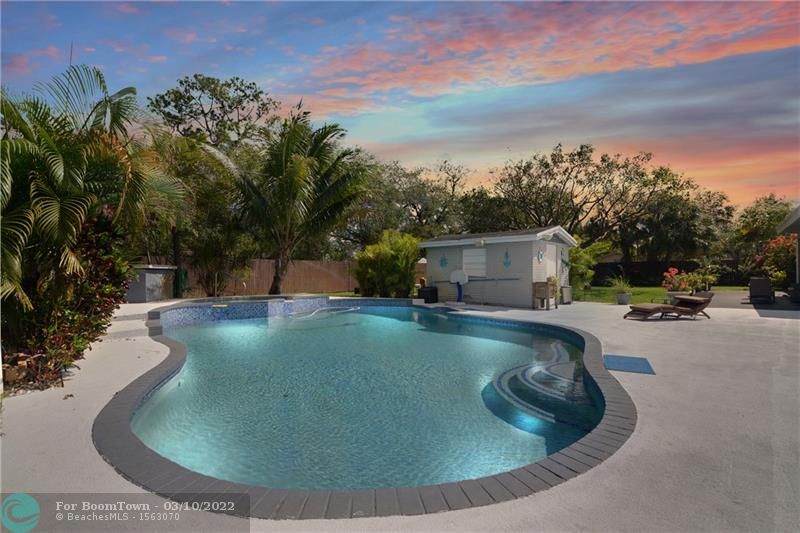 1532 30th Ave - Photo 1