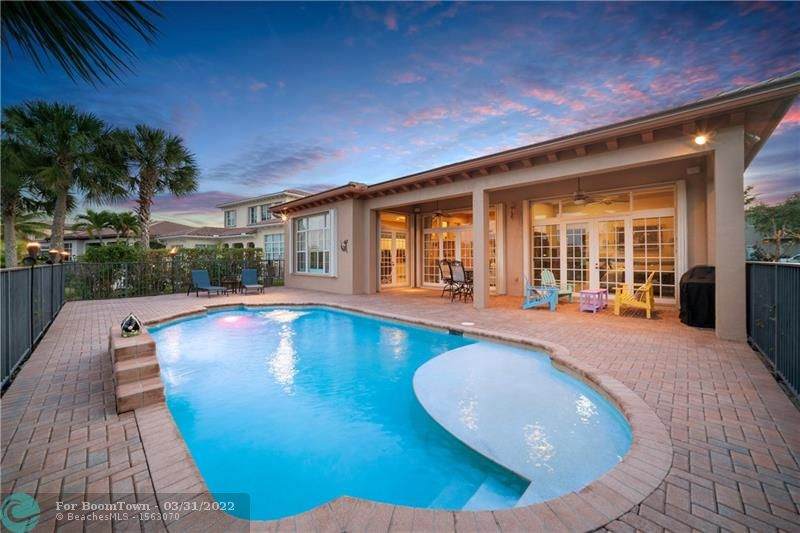 8022 109th Ln - Photo 1