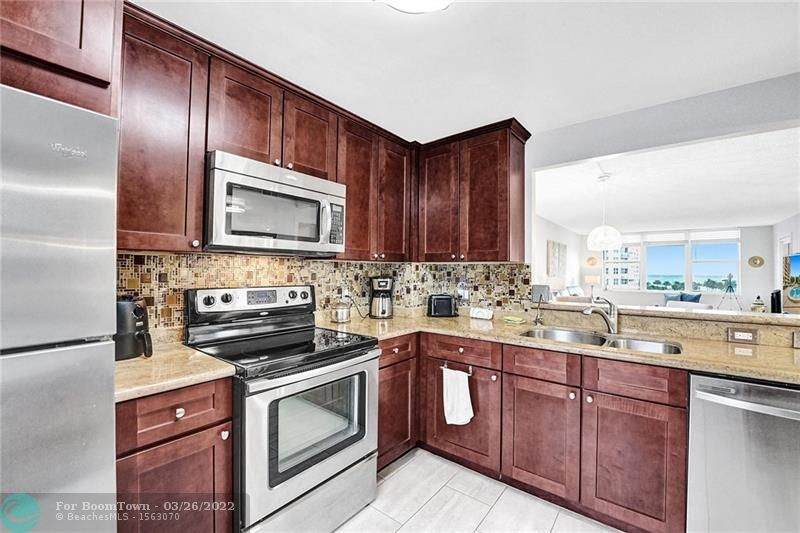 201 Ocean Blvd - Photo 1