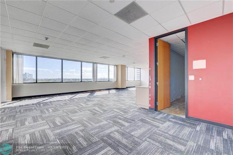 6700 Andrews Ave - Photo 1