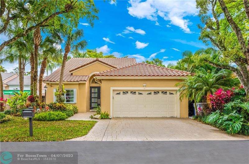 536 Misty Oaks Dr - Photo 1