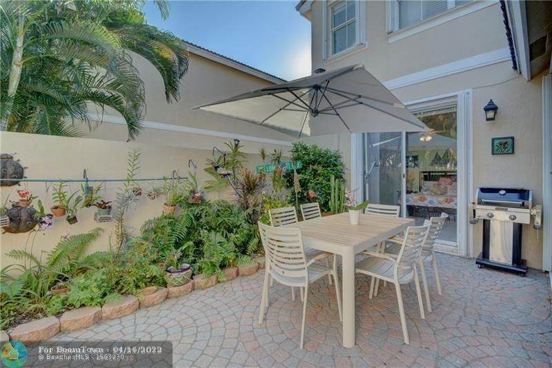 1740 Yellowheart Way - Photo 1