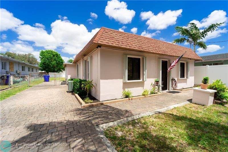 5725 Buchanan Street - Photo 1