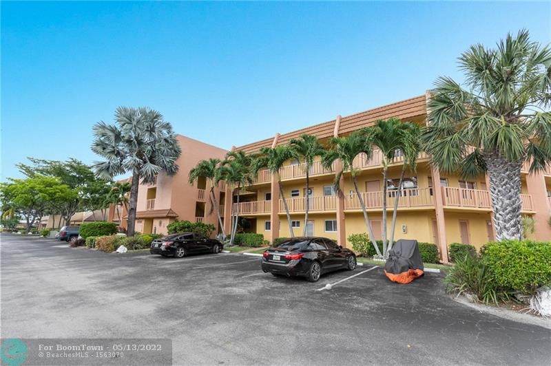 6750 Royal Palm Blvd - Photo 1