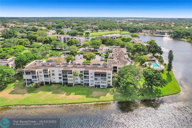 9230 Lagoon Pl - Photo 1