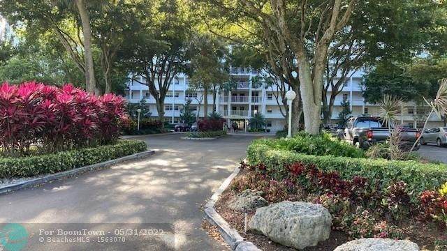 605 Oaks Dr - Photo 1