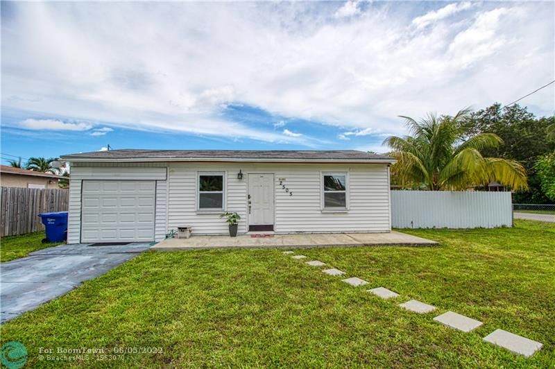 2505 Grant St - Photo 1
