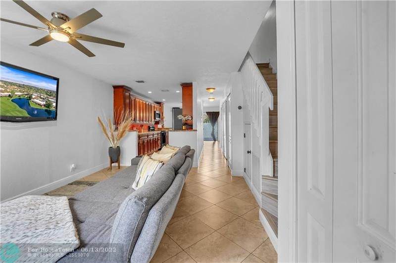 9767 Riverside Dr - Photo 1