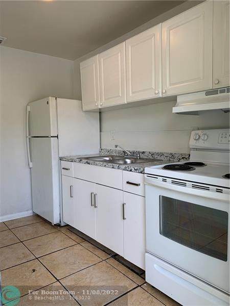 314 Douglass Ave - Photo 1