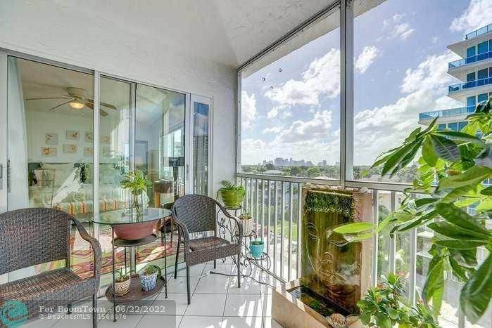 720 Bayshore Dr - Photo 1