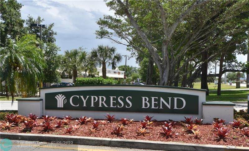 2202 Cypress Bend Dr - Photo 1
