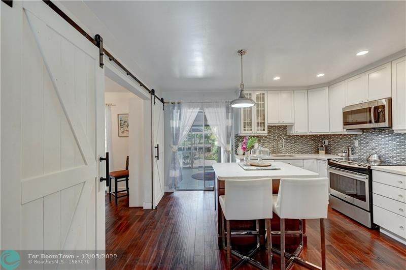 1844 7th St - Photo 1