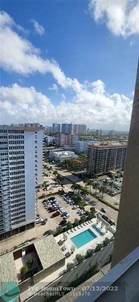 1980 Ocean Dr - Photo 1