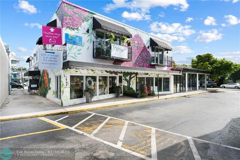1948 Sunrise Blvd - Photo 1