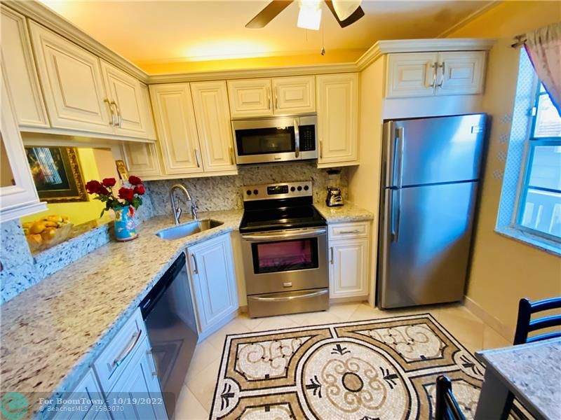 3521 Inverrary Dr - Photo 1