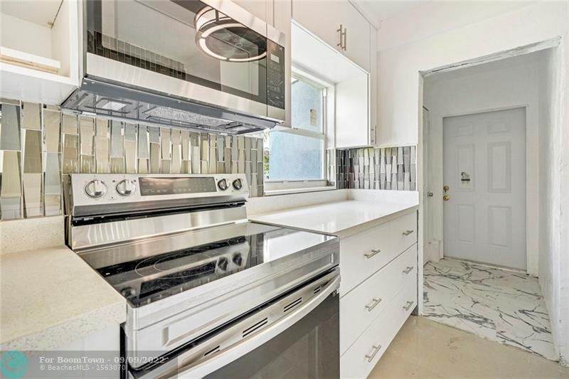 871 14th St - Photo 1