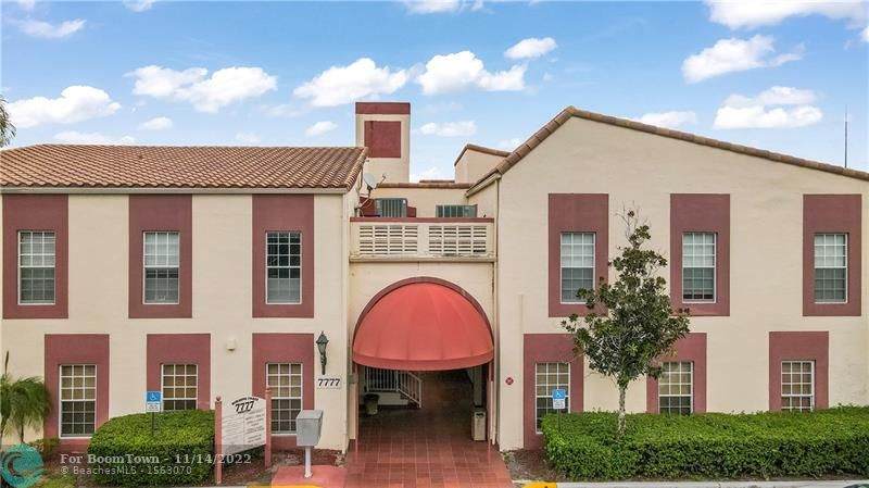 7777 University Dr - Photo 1