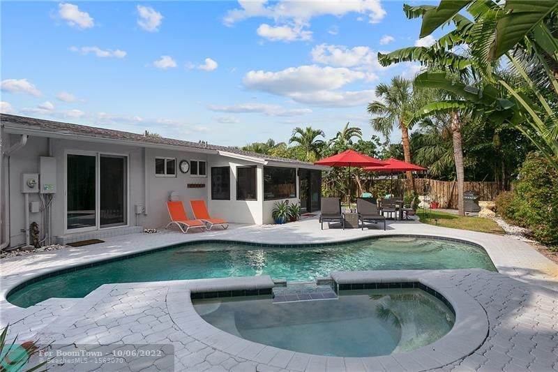 533 27th Dr - Photo 1