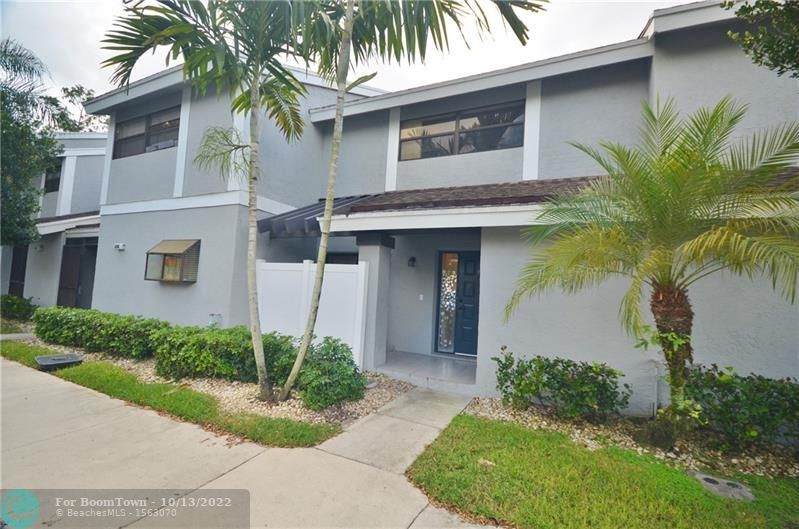 2557 42nd Ave - Photo 1