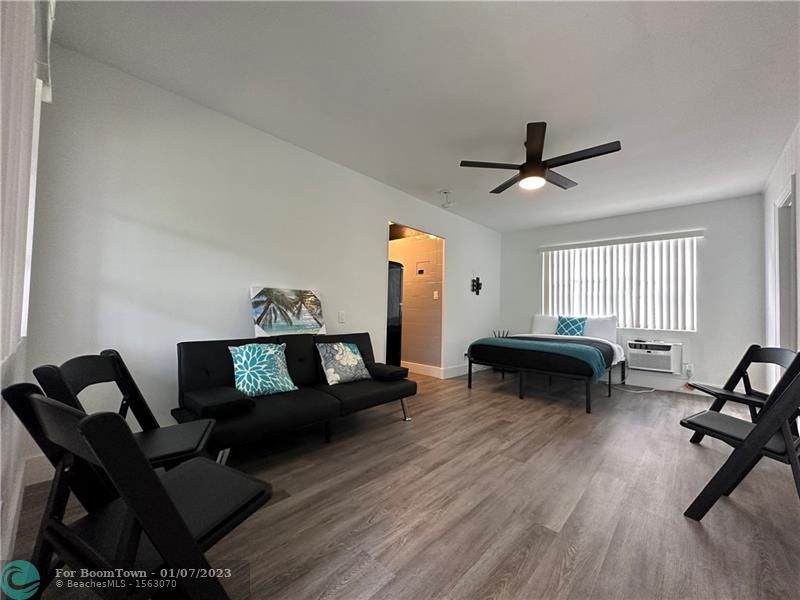 3208 Canal Dr - Photo 1