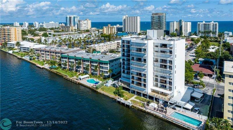 701 Riverside Dr - Photo 1