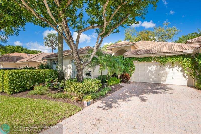 6303 San Michel Way - Photo 1