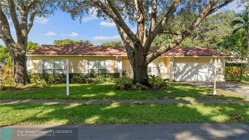 941 69th Ave - Photo 1