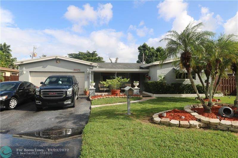 2071 Alcazar Dr - Photo 1