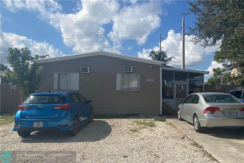 22887 Tradewind Rd - Photo 1