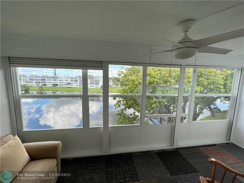 4029 Cambridge B - Photo 1