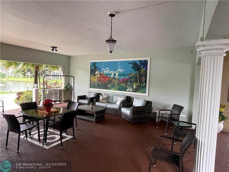 3431 50th Ave - Photo 1