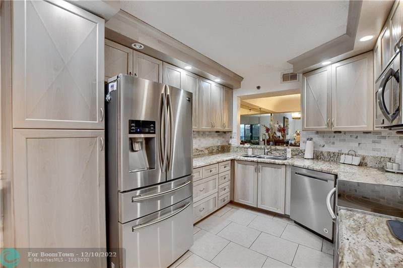 9220 14th St - Photo 1