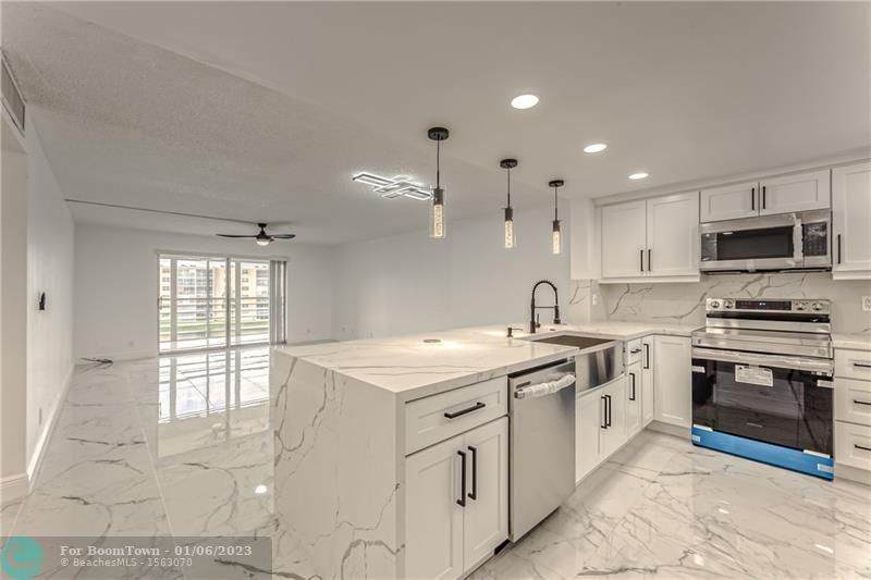 441 3rd St - Photo 1