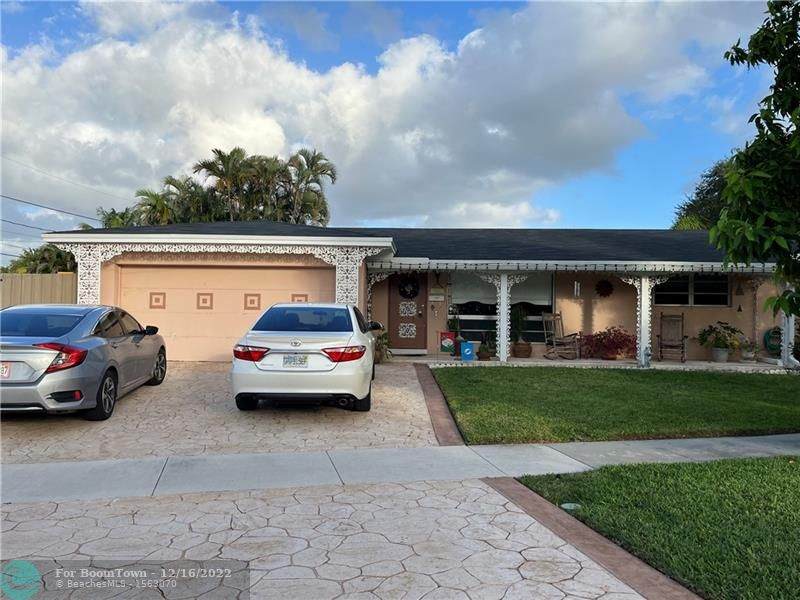 1401 Hawthorne Cir - Photo 1