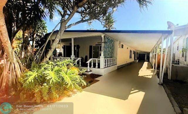 5560 25th Way - Photo 1